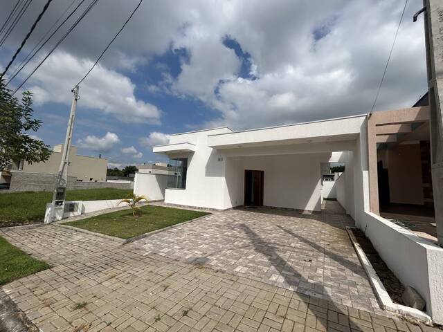 #100 - Casa em condomínio para Venda em Taubaté - SP