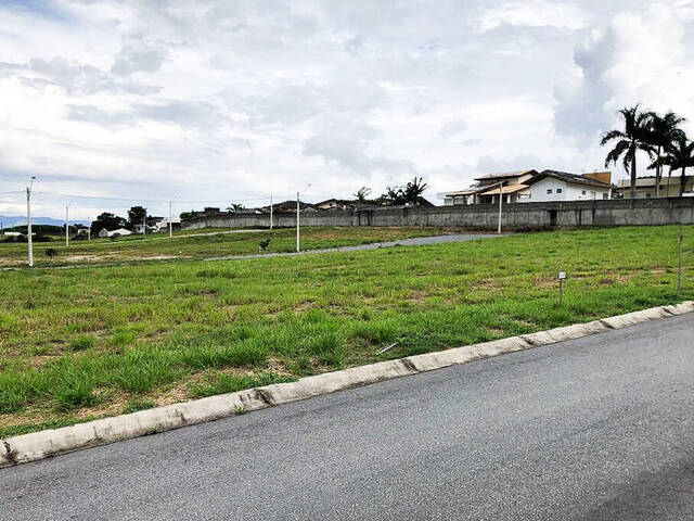 #110 - Terreno em condomínio para Venda em Tremembé - SP